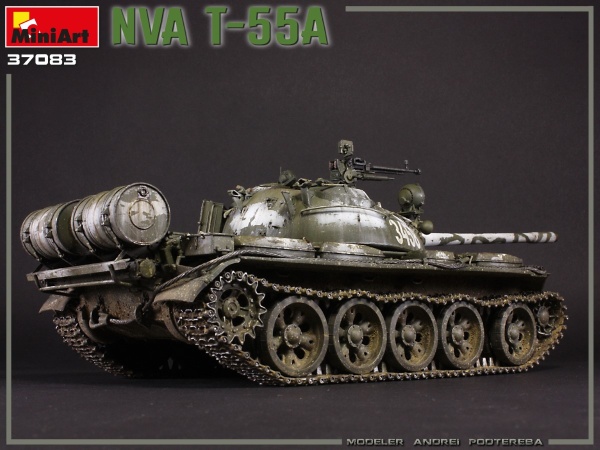 MA37083 Танк NVA T-55A