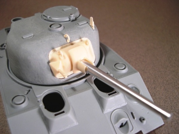 F113 75mm Sherman M34 Gun Mount w/Metal Barrel