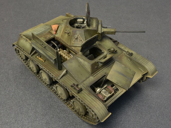 MA35215 1/35 Т-60 ранних серий советский легкий танк (Набор с интерьером)