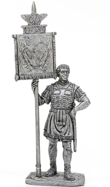 A272 Римский знаменосец, 1-2 вв. н.э.