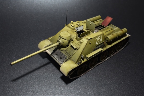 MA35187 1/35 SU-85 Советская самоходная установка. Набор с полным интерьером