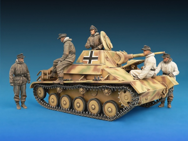 MA35026 1/35 Немецкий Pz.Kpfw.743(r) с экипажем