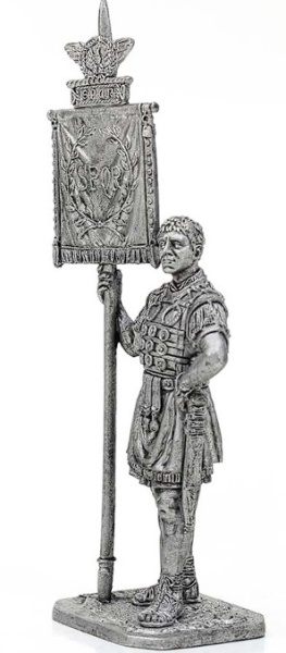 A272 Римский знаменосец, 1-2 вв. н.э.