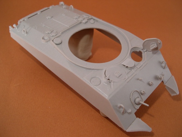 F114 Late Large Hatch M4A2 Sherman Upper Hull