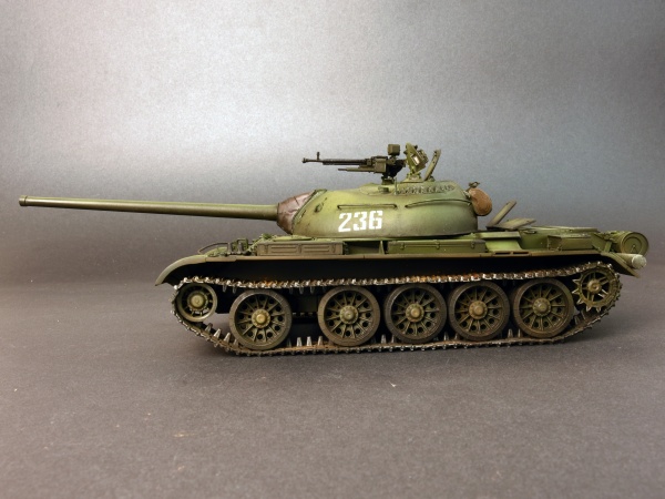 MA37007 1/35 T-54-3 Советский средний танк. Обр. 1951 г. с Интерьером