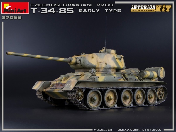 MA37069 Танк Т-34/85 чехословацкого производства с интерьером. Ранний тип