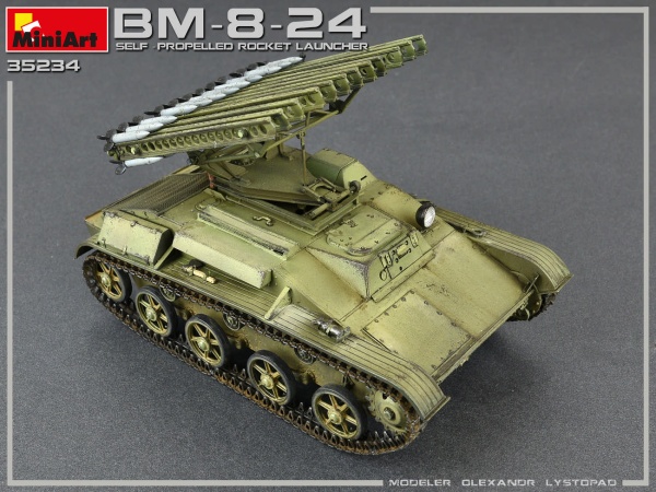 MA35234 1/35 BM-8-24 Советская самоходная ракетная установка