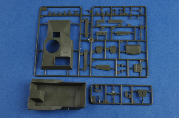 83825 Легкий танк Russian Тип-40 Light Tank (Hobby Boss) 1/35