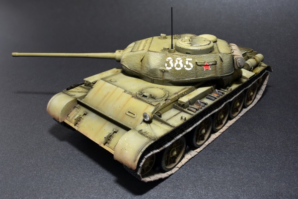 MA35193 1/35 Т-44 Советский средний танк