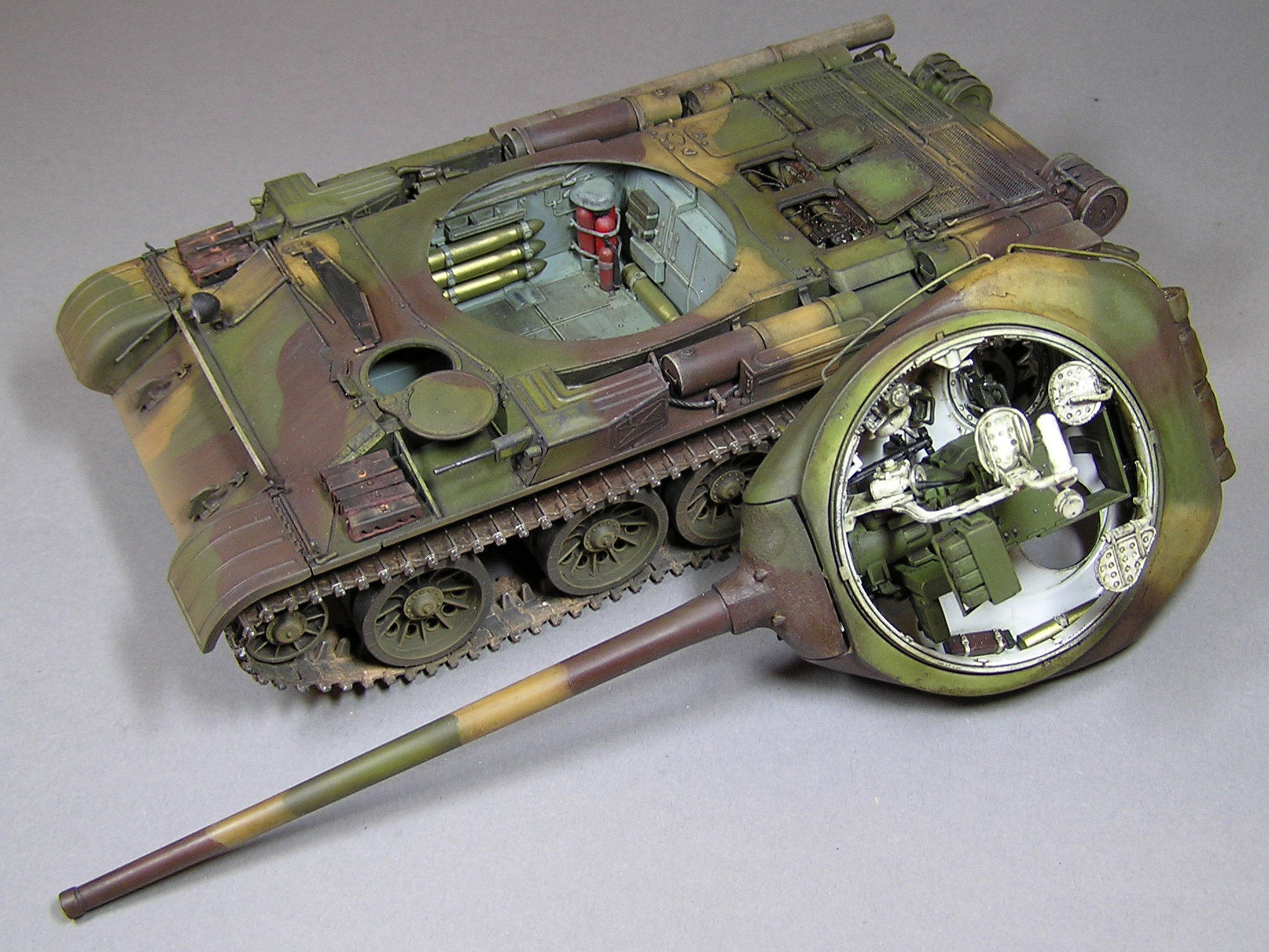 Модель танка т-54 Миниарт 1:35