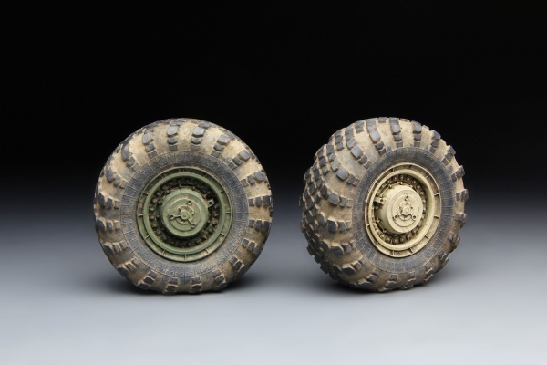 SPS-019 1/35 RUSSIAN MAZ-543M SAGGED WHEEL SET (RESIN)
