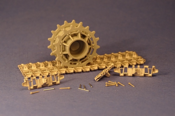 MTL-35081 1/35 Tracks for Conqueror