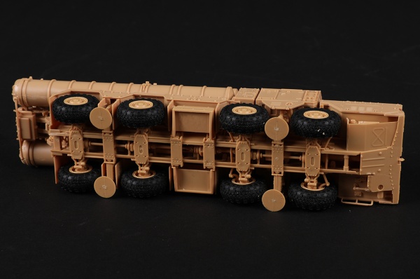 82929 1/72 Ракетная установка 48N6E of 5P85S TEL S-300PMU SA-10 GRUMBLE