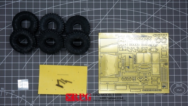 35008 1/35 Russian URAL-63095 Typhoon-U 6x6 Mine resistant ambush protected vehicle