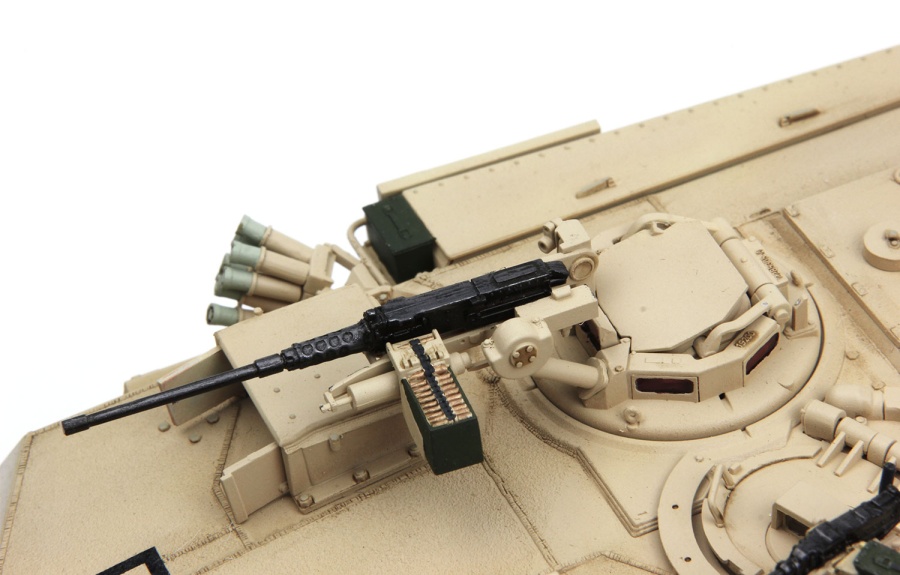 TS-032 1/35 USMC M1A1 AIM/U.S. Army M1A1 Abrams Tusk Main Battle Tank