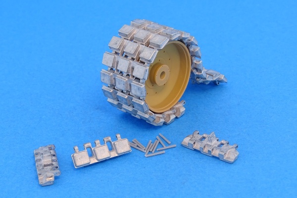 MTL-35104 Tracks for Centurion 3 rubber pads type