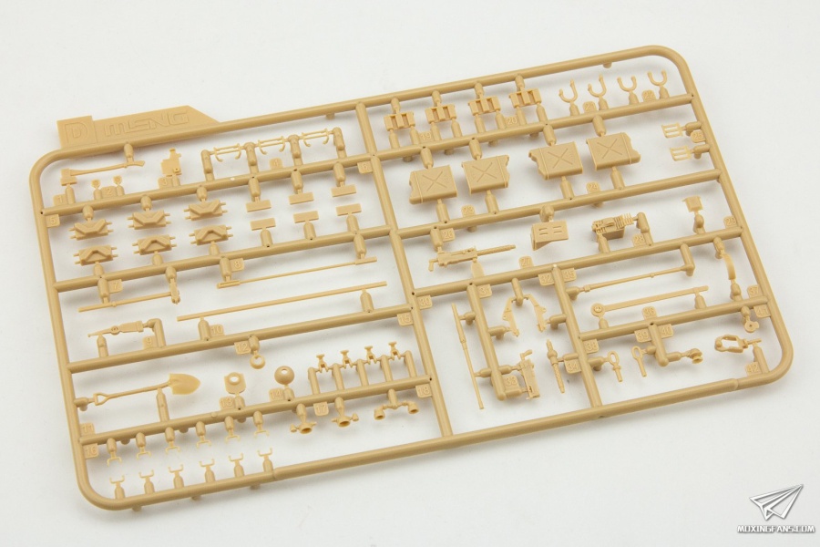 TS-045 1/35 US Asault Tank M4E3A2 Jumbo