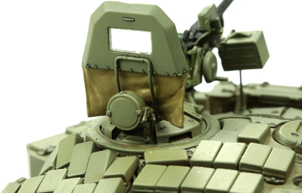 TS-033 1/35 RUSSIAN MAIN BATTLE TANK И(T)-(7)и(2)B1