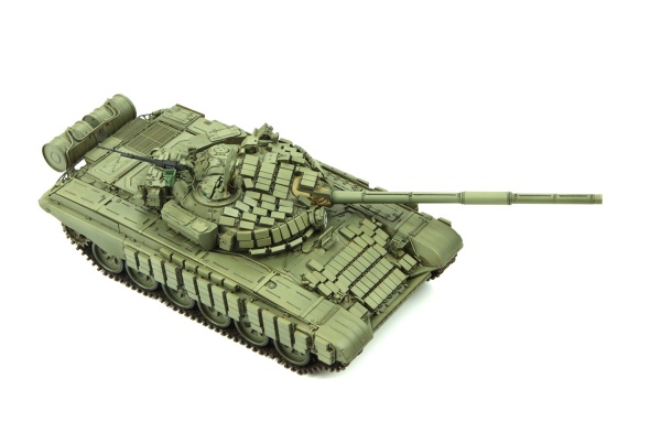 TS-033 1/35 RUSSIAN MAIN BATTLE TANK И(T)-(7)и(2)B1