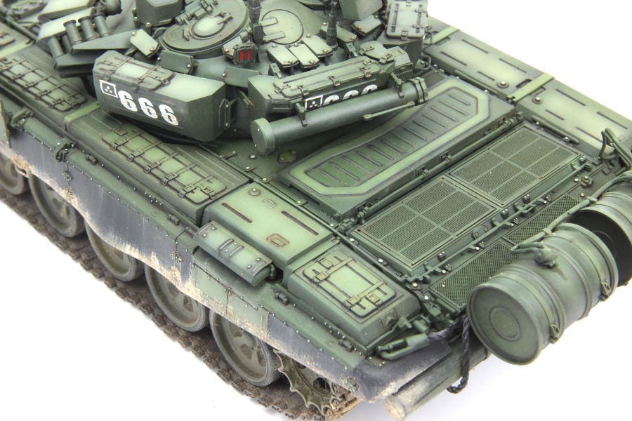 TS-028 1/35 RUSSIAN MAIN BATTLE TANK И (T)-(7)и(2)B3