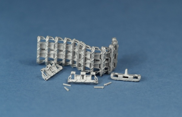 MTL-35011 1/35 Tracks for Pz.Kpfw.IV, StuG III 1943 - 45 "V", solid horne