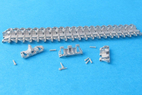 MTL-35013 1/35 Tracks for Pz.Kpfw.IV, StuG III 1943  45 "V" + perforation