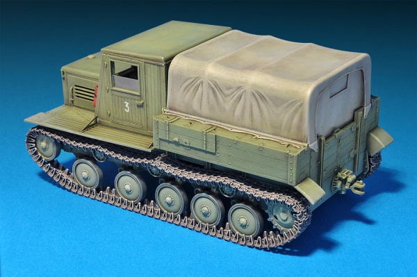 MA35052 1/35 Советский артиллерийский тягач Я-12, Раннее производство