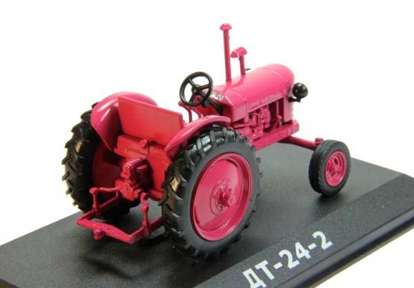 TRA031 ДТ-24-2 Тракторы №31 (только модель)