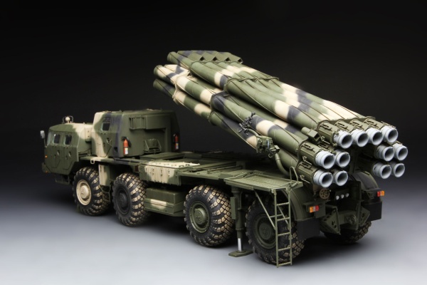 SS-009 1/35 RUSSIAN LONG-RANGE ROCKET LAUNCHER 9A52-2 SMERCH