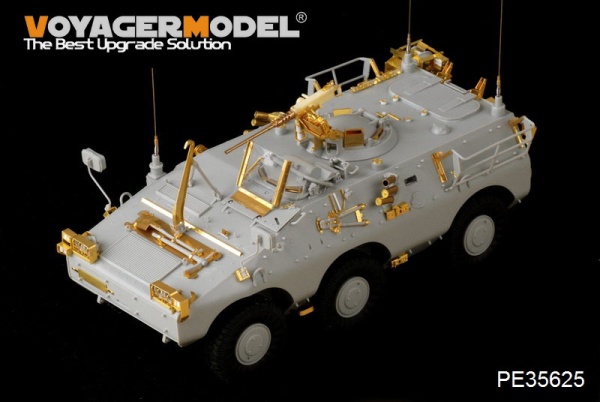 PE35625 1/35 Modern Italian amry PUMA 6X6 Armored Vehicle(smoke discharger include) (Трубач 05526