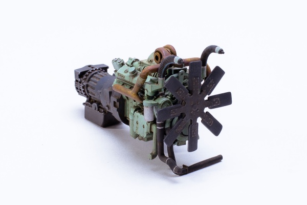 SPS-055 U.S. M911 C-HET 8V-92TA-90 Diesel Engine & CLBT-750 Transmission