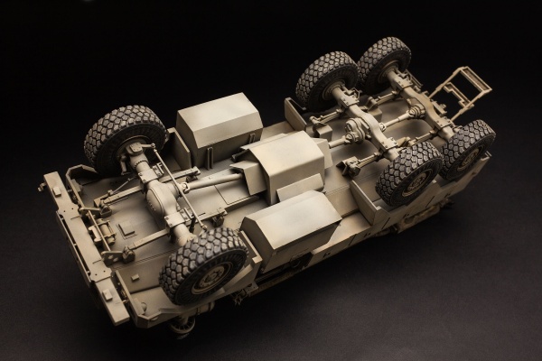 SS-005 1/35 Американская машина U.S. COUGAR 6Ч6 MRAP VEHICLE