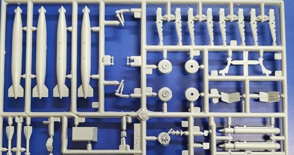 7227 Самолет Су -25