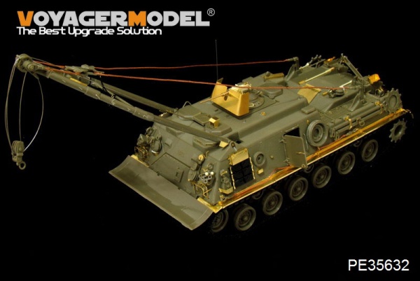 PE35632 1/35 Modern US Army M88A1 Recovery Vehicle (smoke discharger include) (AFV 35008)