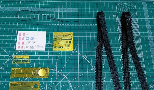 DH96006 1/35 Британская 3-дюймовая пушка Churchill tank & Snake tubes W / 1Figure DH96006 1/35 Британская 3-дюймовая пушка Churchill tank & Snake tubes W / 1Figure