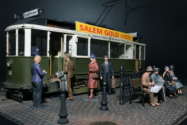 MA38009 1/35 Европейский трамвай с Экипажем и пассажирами