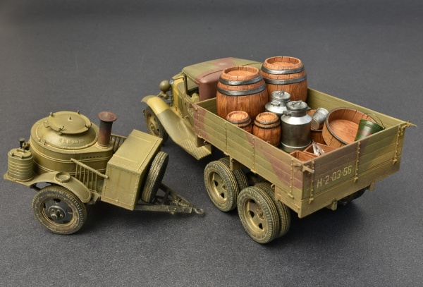 MA35257 1/35 Советский Грузовик Тип ААА с Полевой Кухней