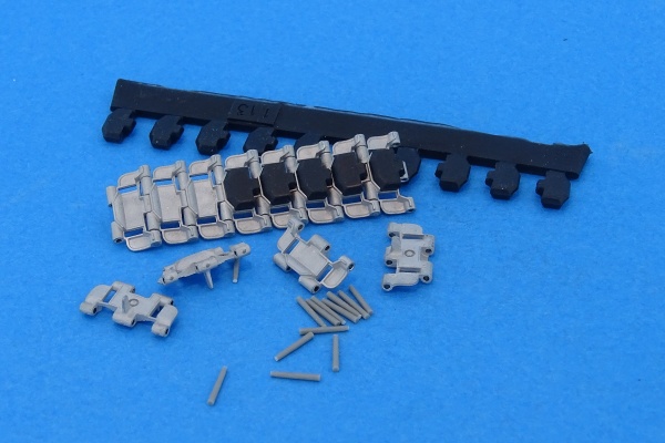 MTL-35113 Tracks for M113