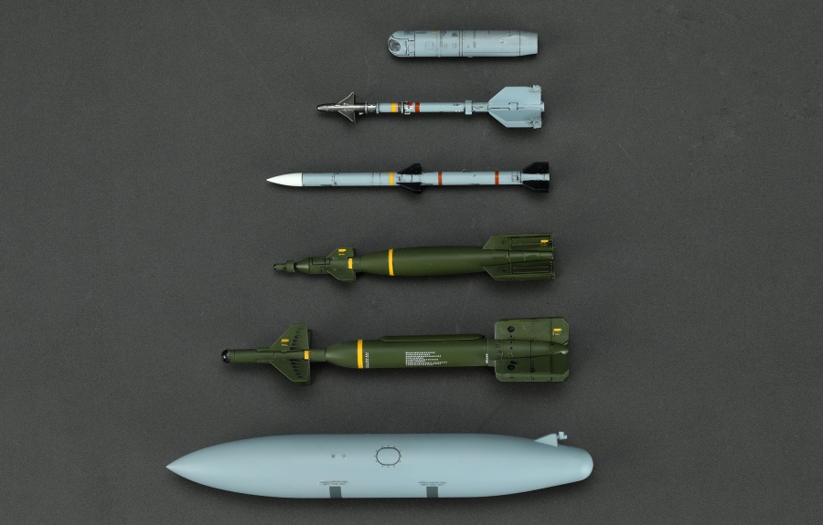 LS-012 1/48 Boeing F/A-18E Super Hornet