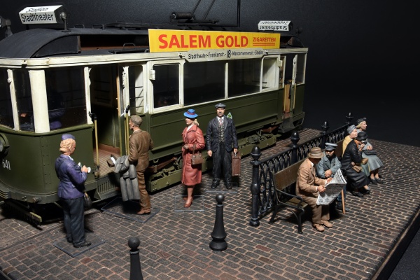 MA38009 1/35 Европейский трамвай с Экипажем и пассажирами