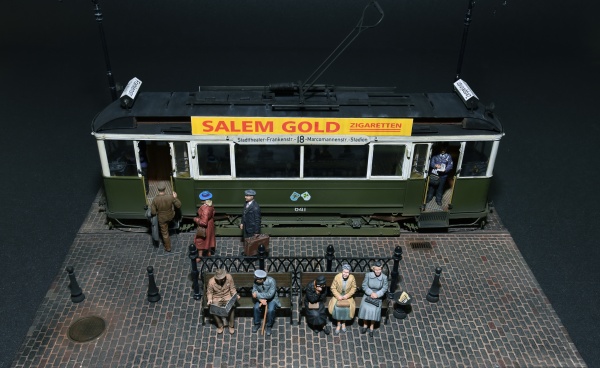 MA38009 1/35 Европейский трамвай с Экипажем и пассажирами