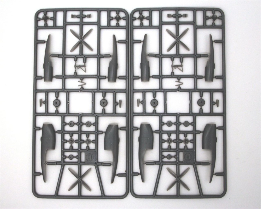 EE144123 Противолодочный самолет