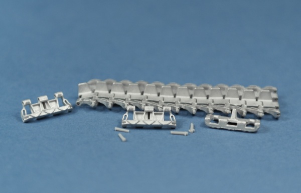 MTL-35011 1/35 Tracks for Pz.Kpfw.IV, StuG III 1943 - 45 "V", solid horne