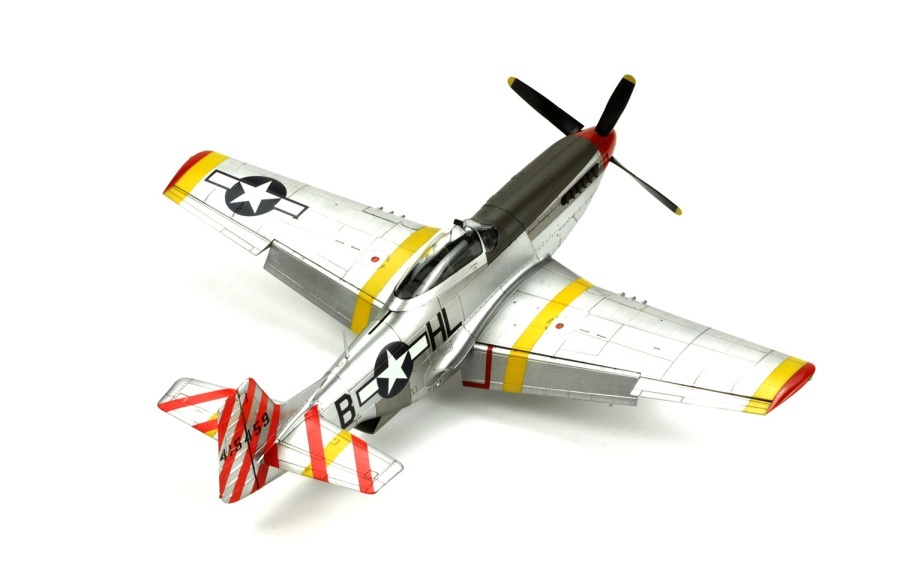 LS-006 1/48  NORTH AMERICAN P-51D MUSTANG FIGHTER