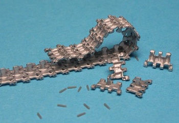 MTL-35040 1/35 Tracks for BMD-1 / BMD-2 