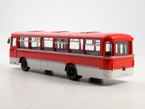 900353 Ликинский автобус-677М (красно-белый) 900353 Ликинский автобус-677М (красно-белый)