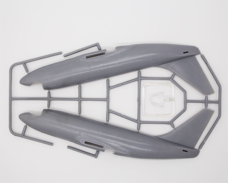 EE14415 1/144 Авиалайнер Б-731 Lufthansa