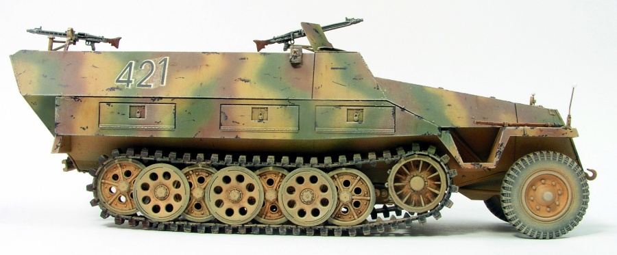 AF35063 Sdkfz251 D/1 HALF TRUCK