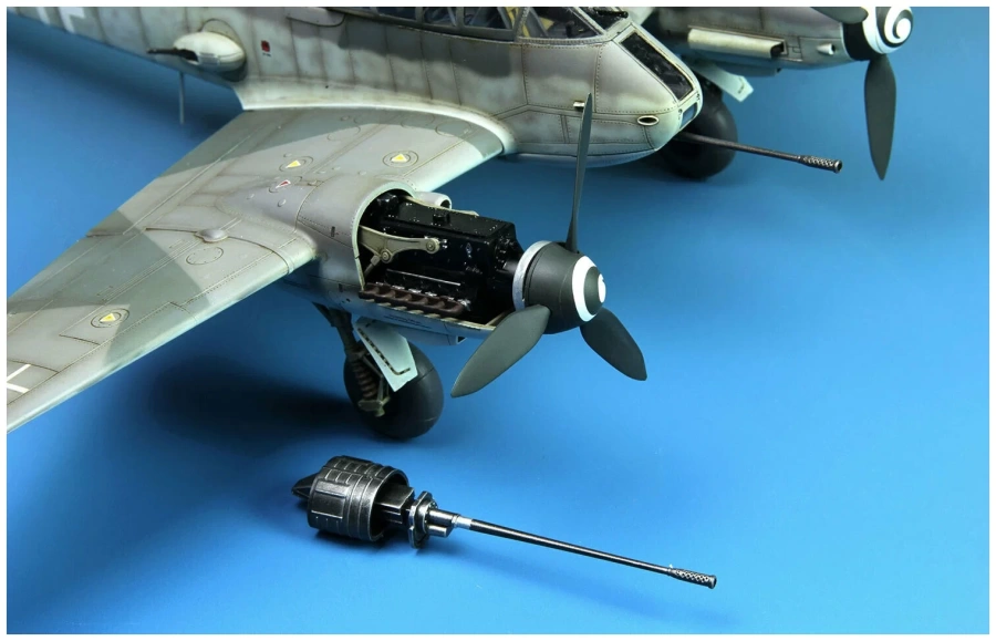 LS-004 1/48 MESSERSCHMITT Me 410B-2/U2/R4 HEAVY FIGHTER