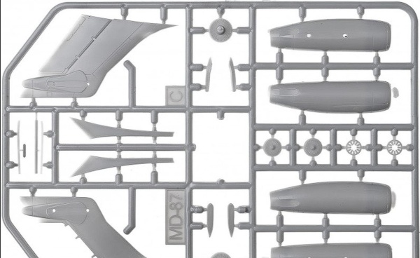 EE144110_3 Авиалайнер MD-87 Star